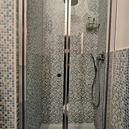 And Comfort Πανσιόν Ρώμη