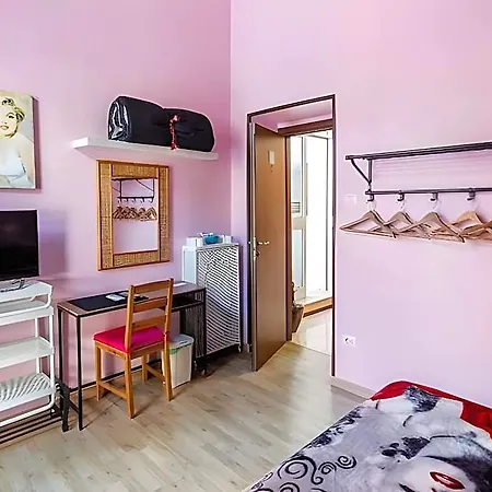 And Comfort 4*